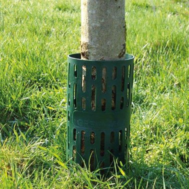 Stammschutz gegen Mähschäden  TreeProtect
